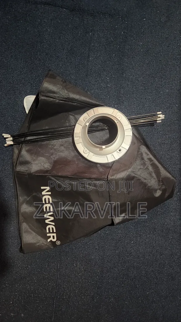 Neewer 80cm Octagon Softbox with Grid - 1