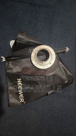 Neewer 80cm Octagon Softbox with Grid