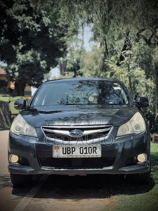 Subaru Legacy 2011 Gray - 1