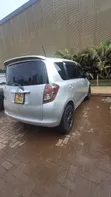 Toyota Ractis 2008 Silver - 1