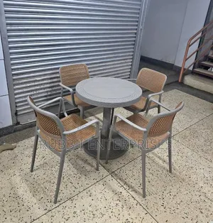 1 Small Round Table + 4 Rattan Chairs