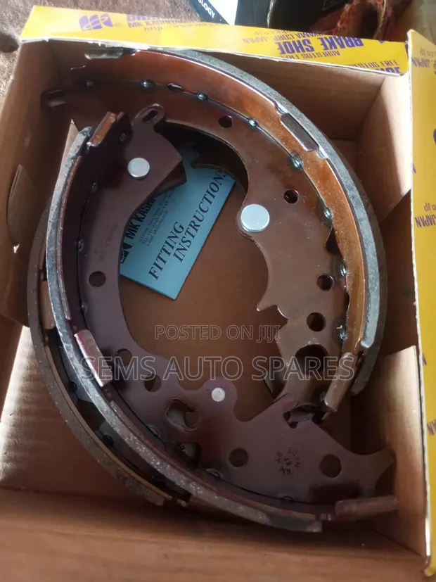 Kashiyama Brake Shoes for Hiace Drone (Rear) - 1