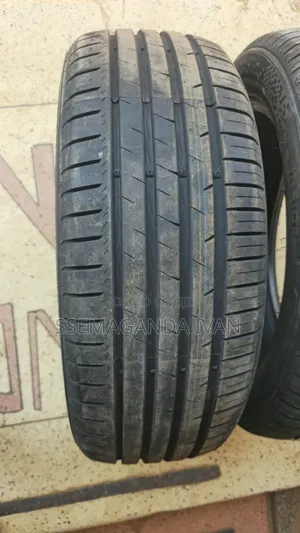 215/55R17 98W BOLT Tyres
