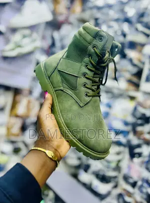 Timberland Classic Boots - Brand New