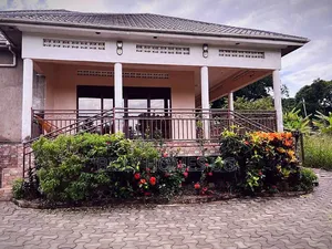5-Bedroom Bungalow for Sale in Nama