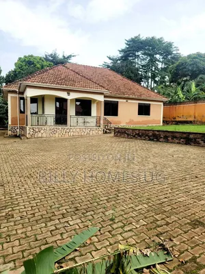 4-Bedroom Bungalow for Sale in Ssisa