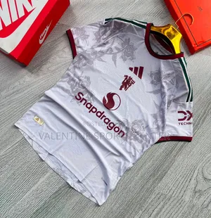 New Man United Player Version Kit - Original Material