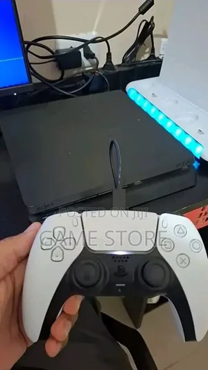 PS4 Slim Console