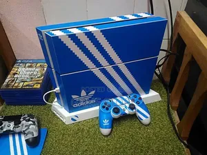 PS4 Standard Console
