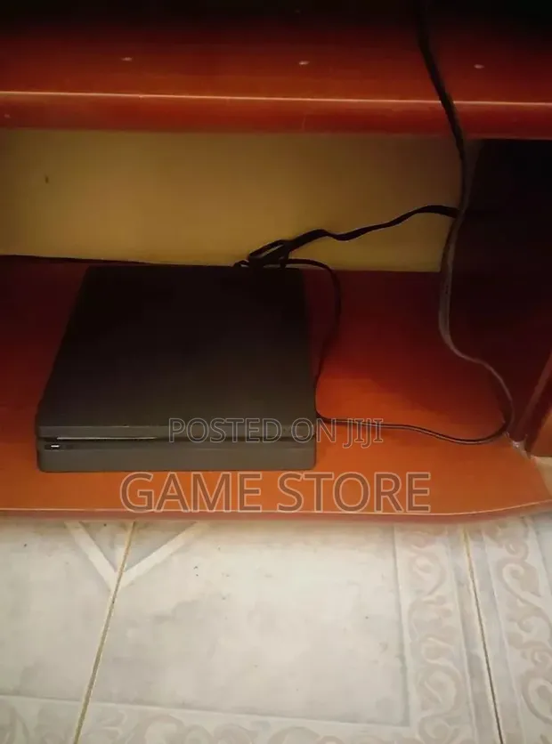 PS4 Slim Console - 1