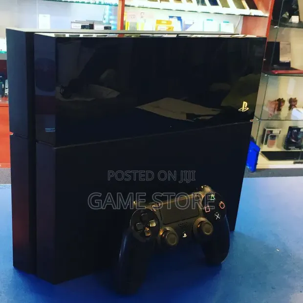 PS4 Standard Console - 1