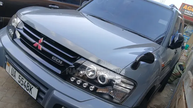 Mitsubishi Pajero 2008 - 1