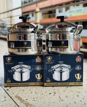 7 Litre Stainless Steel Pressure Cooker with Steamer Handles - Silver
