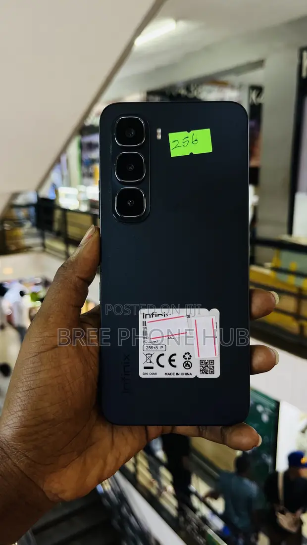 Infinix Hot 60i 256GB Black - 1