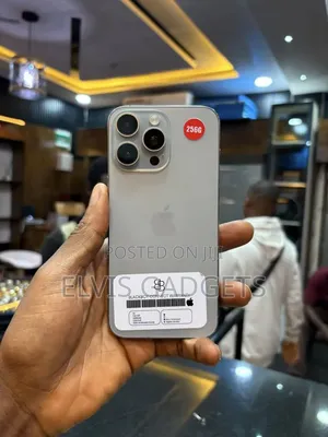Apple iPhone 15 Pro Max 256GB