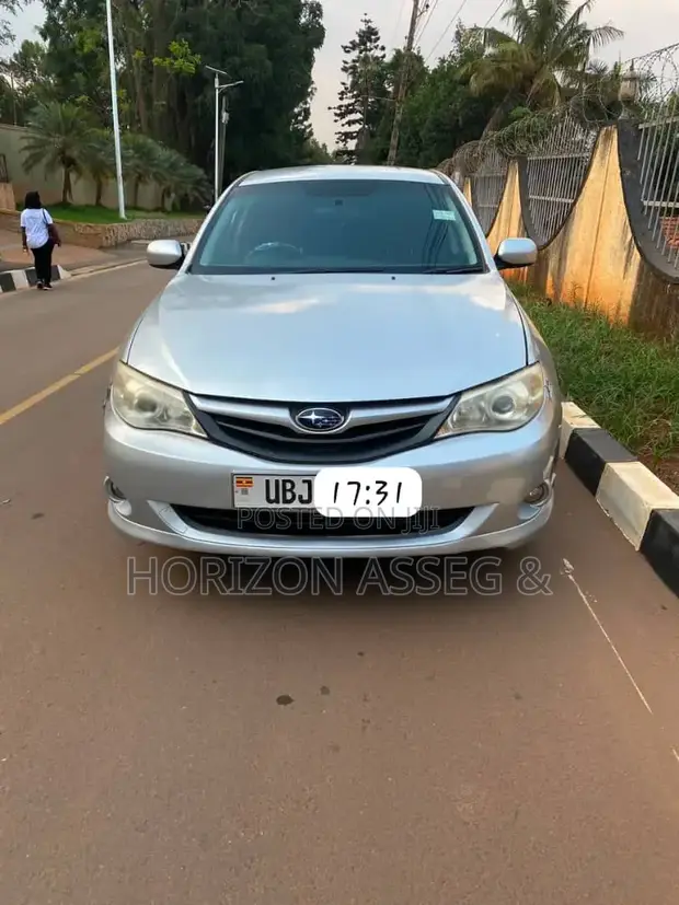 Subaru Impreza 2011 Silver - 1
