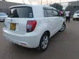 Toyota IST 2009 White - 2