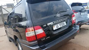 Toyota Land Cruiser VX 2005
