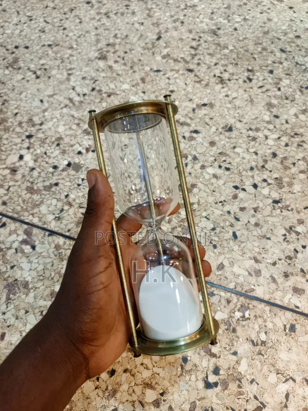 Vintage-Style Brass and Glass Hourglass Sand Timer - 1