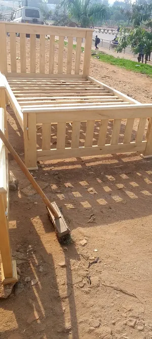 4x6 Bed Frame - Varnish Color