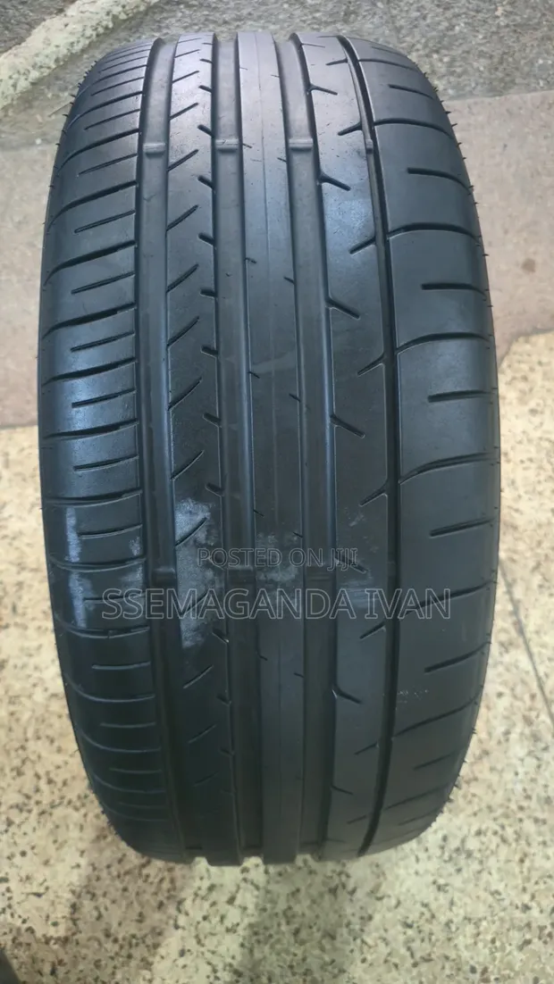 275/55R19 11W Dunlop SP Sport Maxx Used Tyres - 1