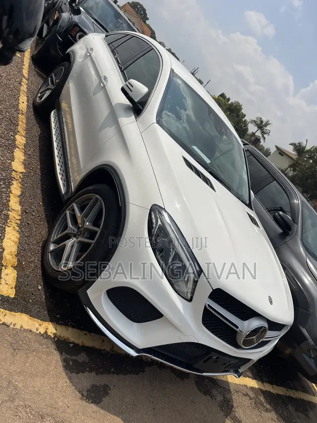 Mercedes-Benz GLE-Class 2019 White - 1