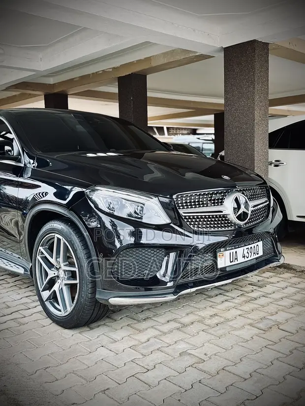 Mercedes-Benz GLE-Class 2017 Black - 1