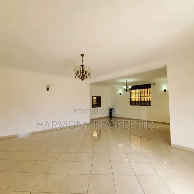 6 Bedroom House for Rent in Konge Lukuli - 1