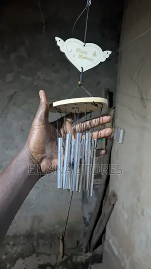 Classic Decorative Wind Chime with Heart Pendant