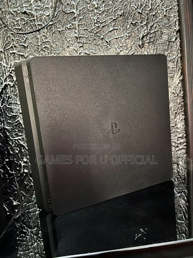PlayStation 4 Slim UK 13.52 Software - 1