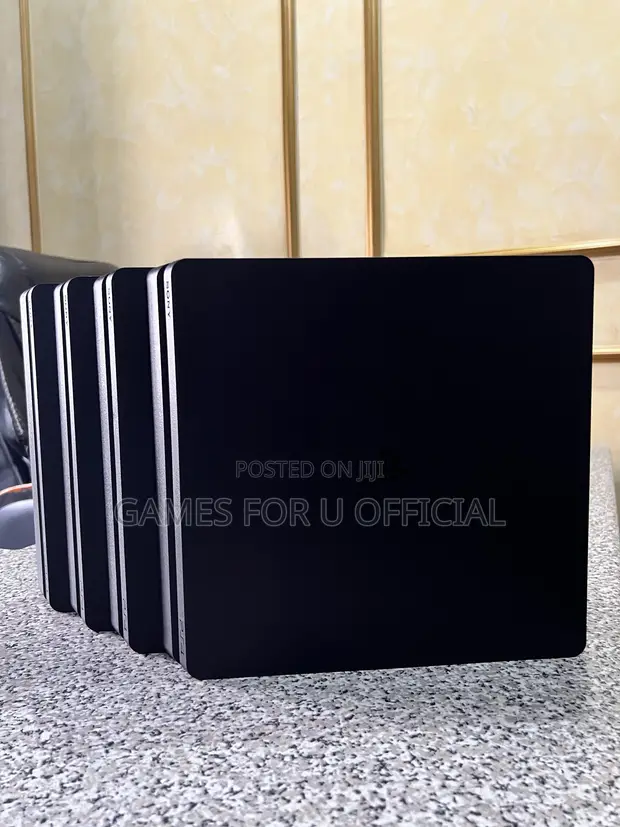 Sony PlayStation 4 Slim Edition - 1