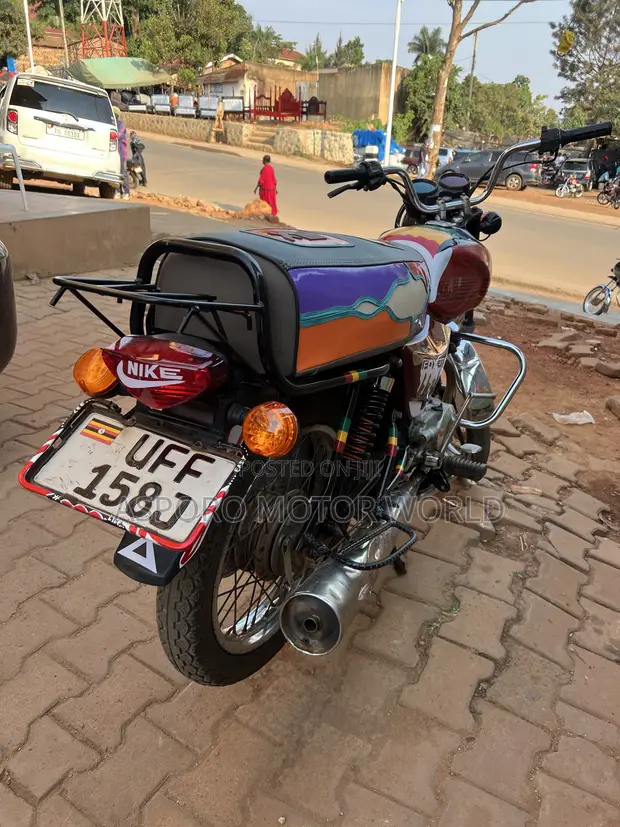 Bajaj Boxer 100 2020 Red - 1