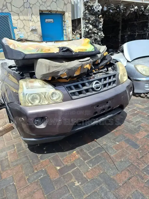Nissan X-Trail Complete Half Cut - 1