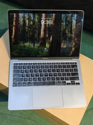 Apple MacBook Air 2020 M1 8GB RAM 256GB SSD