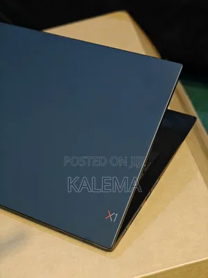 Lenovo ThinkPad X1 Carbon Laptop