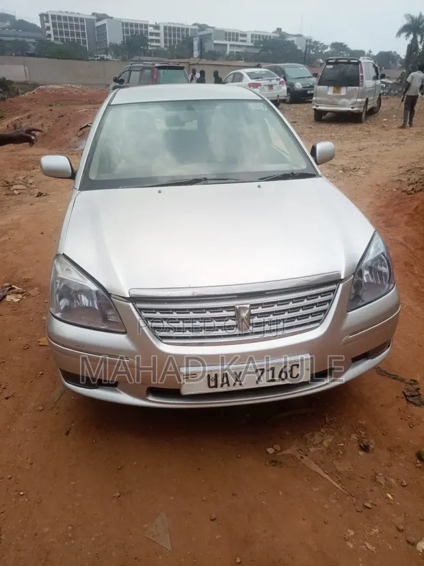 Toyota Premio 2004 Silver - 1