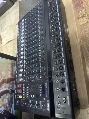 Yamaha 16 Channel Amplified Mixer