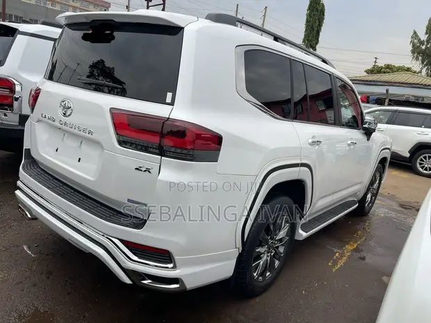 Toyota Land Cruiser ZX 2024 - 1