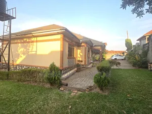 4 Bedroom House for Sale in Bulenga