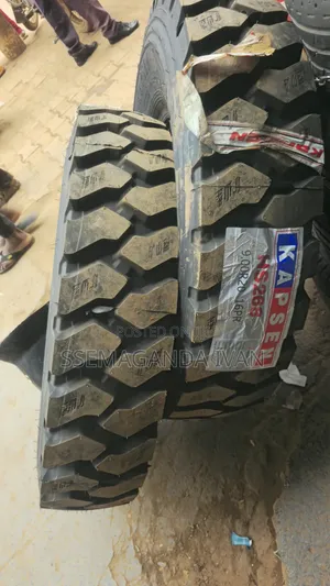 Brand New 900R20 Kapsen Mudgrip Tyres