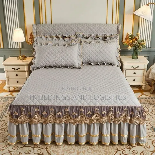 Decorative Waterproof Bed Liners with Pillow Cases - 1