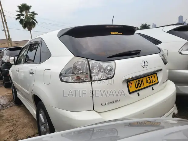 Toyota Harrier 2008 White - 1