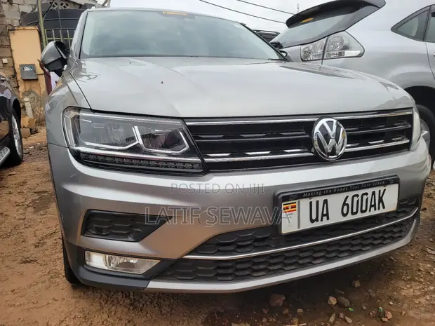 Volkswagen Tiguan 2.0T SEL Premium AWD 4MOTION 2018 Silver - 1