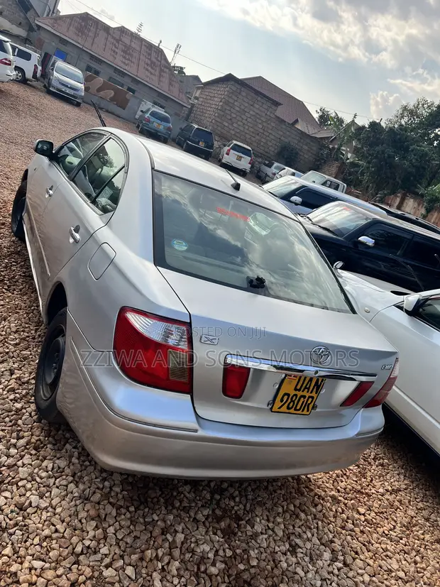Toyota Premio 1.8 AWD 2004 Silver - 1