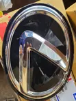 Lexus Grill Logo (Glass) - 1