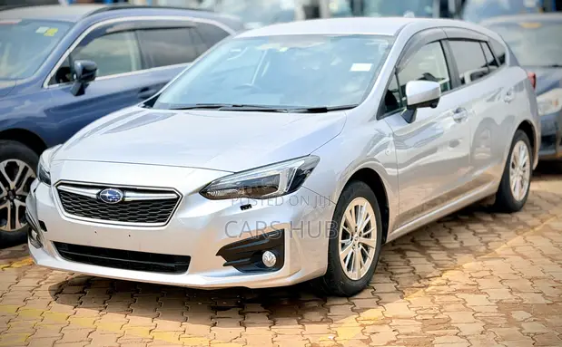 Subaru Impreza 2.0i AWD Hatchback 2017 Silver - 1