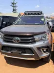 Toyota Hilux 2018 Silver - 1