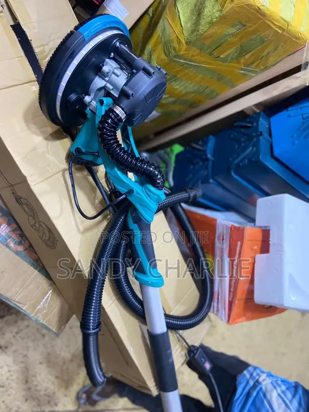 Bosch Dry Wall Sander with Dust Extractor - 1