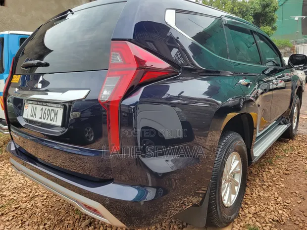 Mitsubishi Pajero V90 2.8 GL 2020 Blue - 1