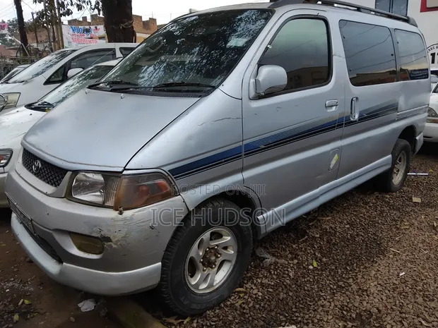 Toyota Regius 1998 Silver - 1